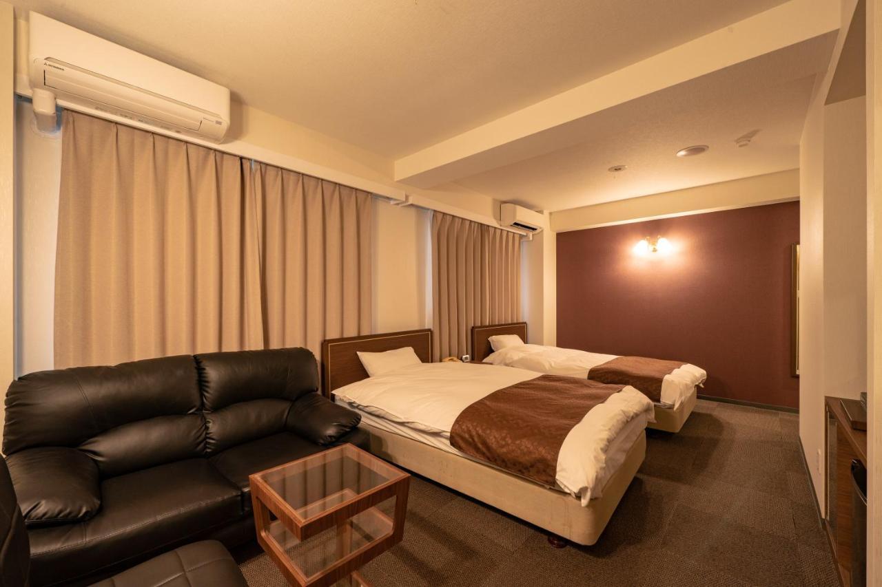 Kitsuregawa Country Club & Bihada Onsen Hotel Kitsuregawa Sakuyama Экстерьер фото